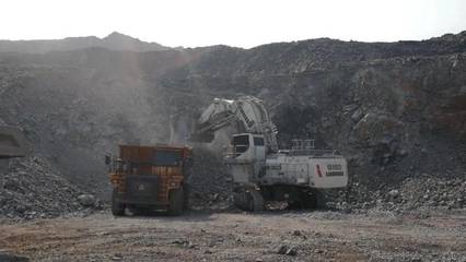 利勃海爾100噸級R9100B及150噸級電驅動R9150B E喜獲TOP50工程機械應用獎